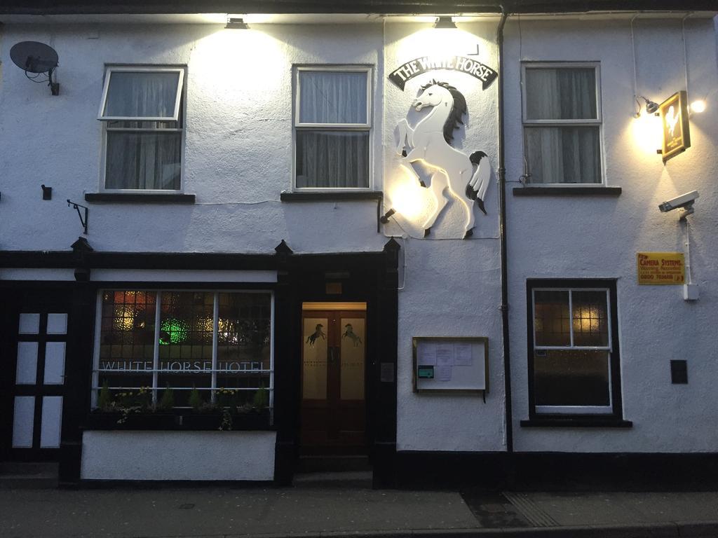 White Horse Otel Builth Wells Dış mekan fotoğraf